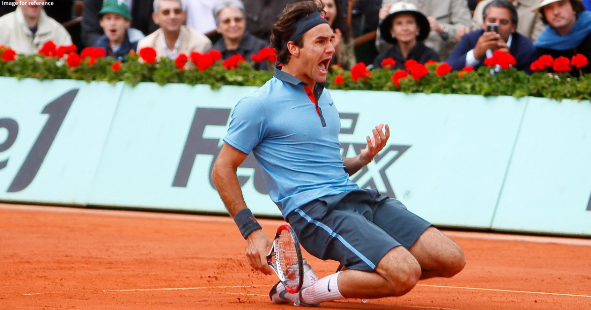 Only French Open title: Federer defeated Robin Söderling, in the fourth round, in the final, 6–1, 7–6(7–1), 6–4 to win his first-ever and only French Open title in 2009.